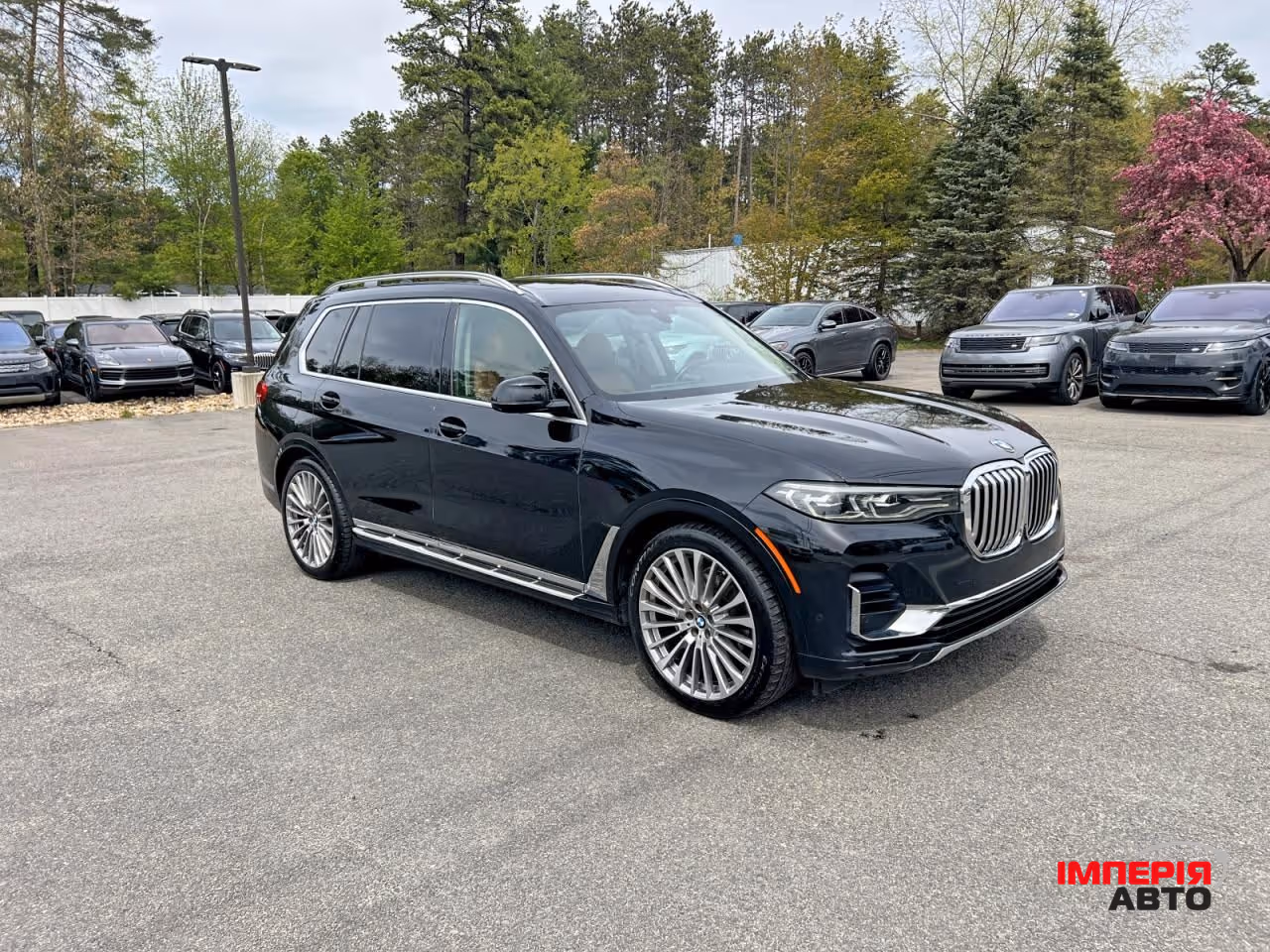 BMW X7 - фото 1