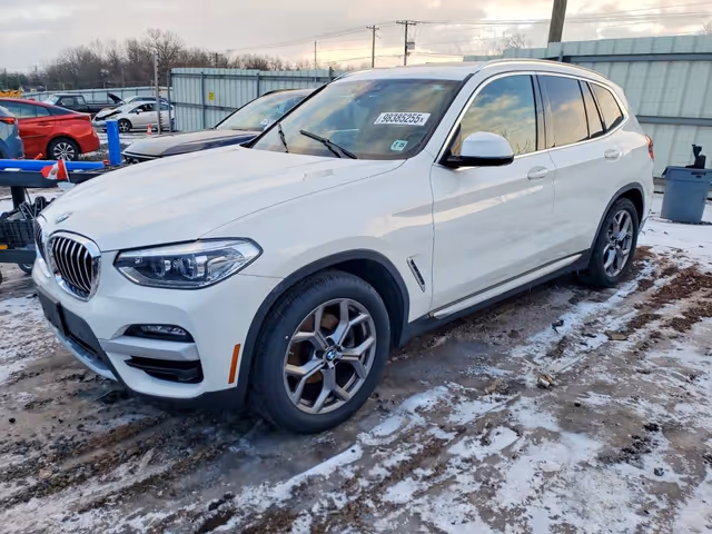 BMW X3 - фото 2