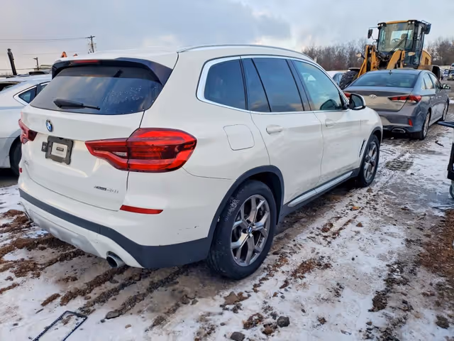 BMW X3 - фото 4