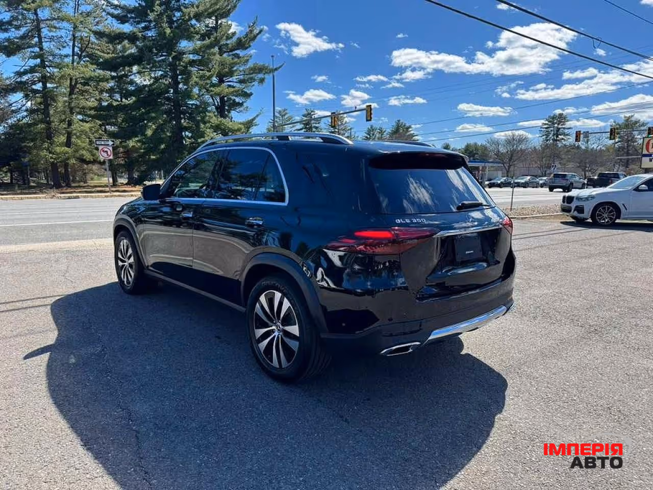 Mercedes-Benz GLE - фото 3