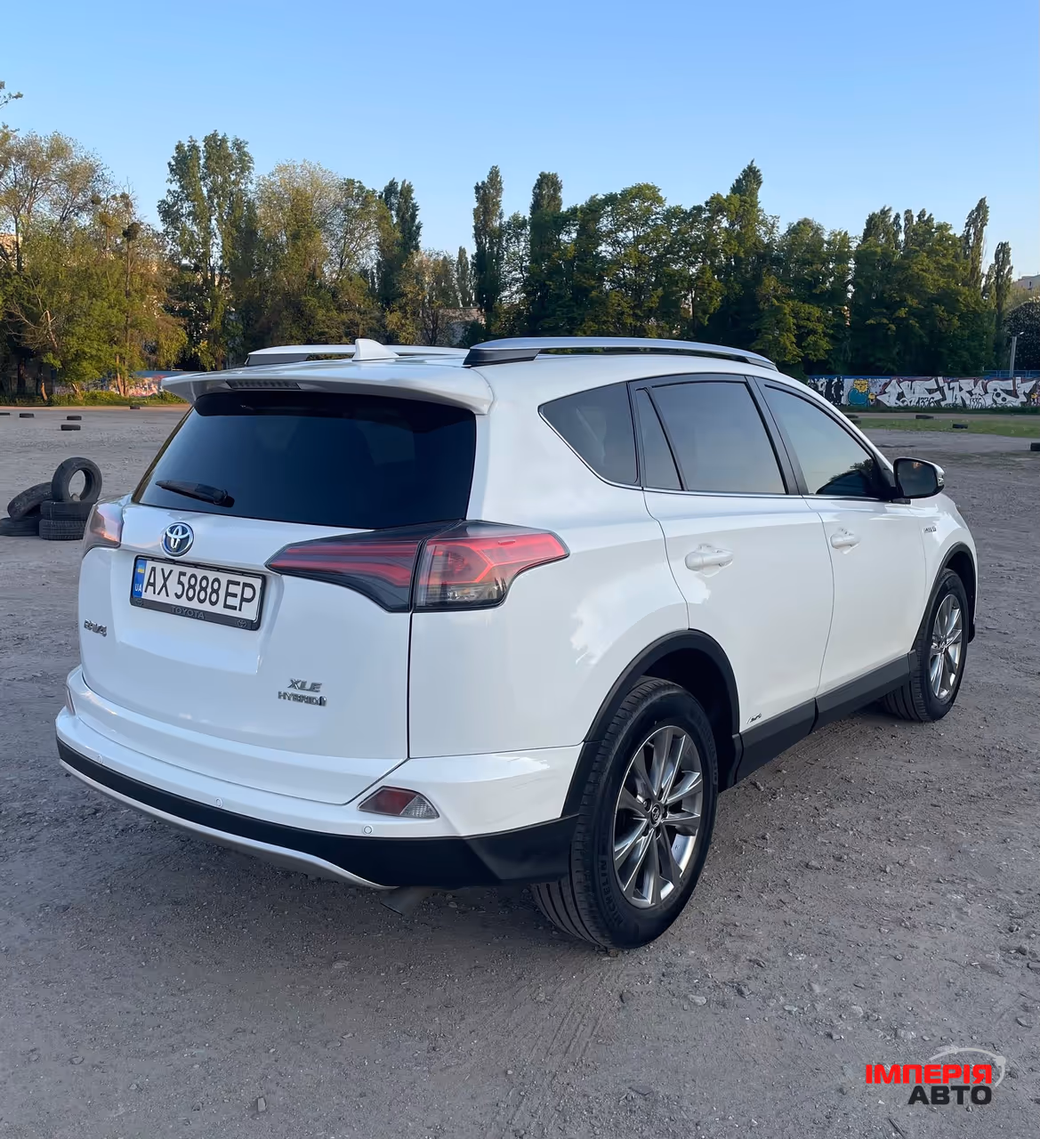 Toyota RAV4 - фото 5