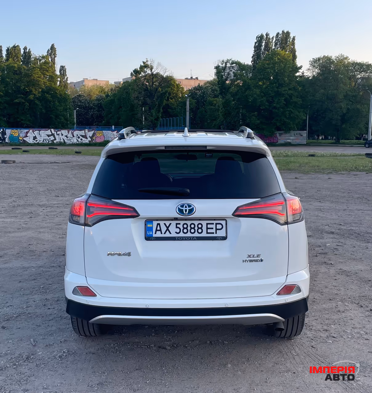 Toyota RAV4 - фото 6