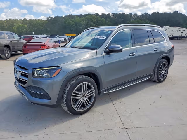 Mercedes-Benz GLS - фото 2