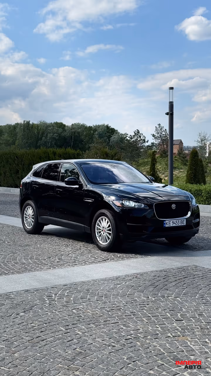 Jaguar F-Pace - фото 10