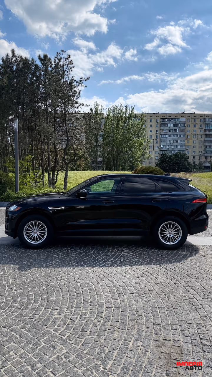 Jaguar F-Pace - фото 4