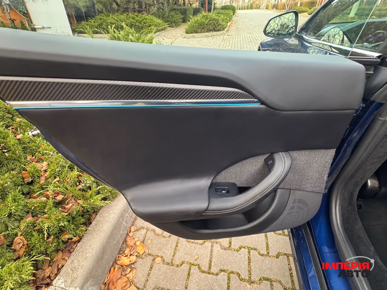 Tesla Model S - фото 31