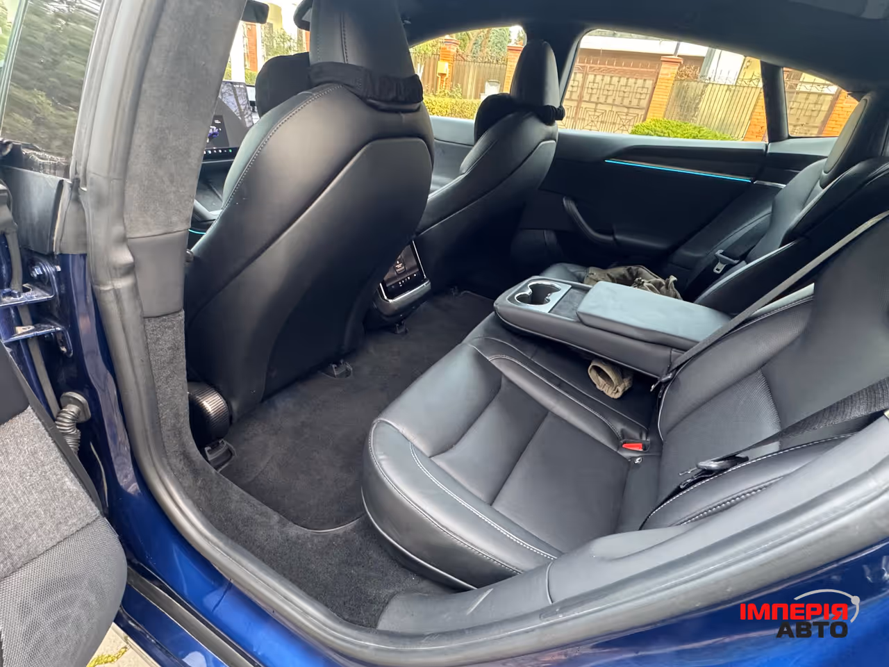 Tesla Model S - фото 30