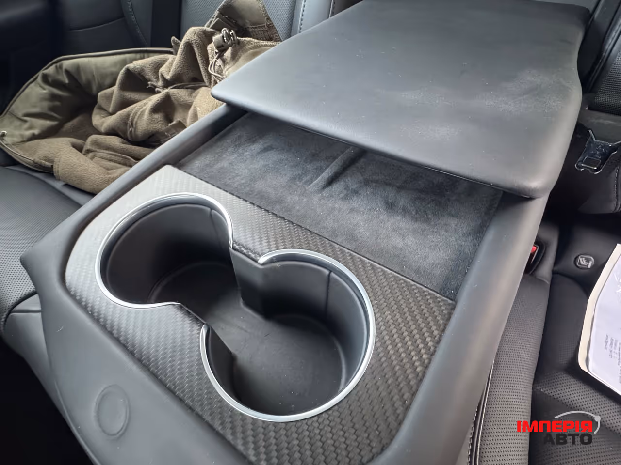 Tesla Model S - фото 33