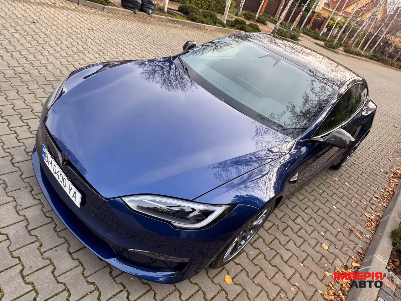 Tesla Model S - фото 1