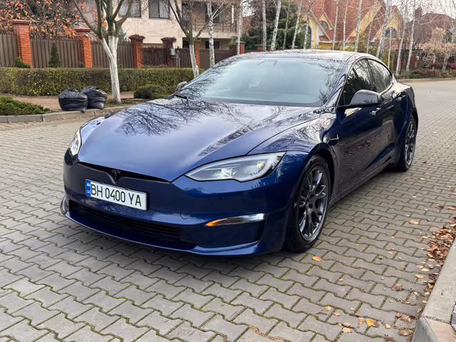 Tesla Model S - фото 2