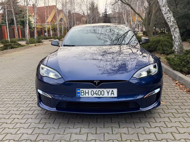 Tesla Model S - фото 3
