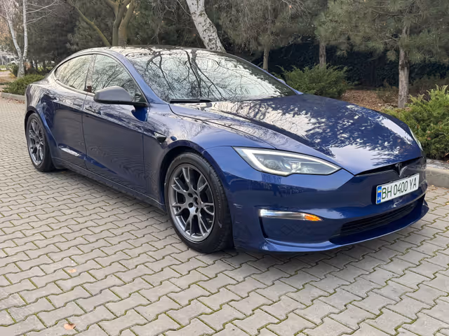 Tesla Model S - фото 5