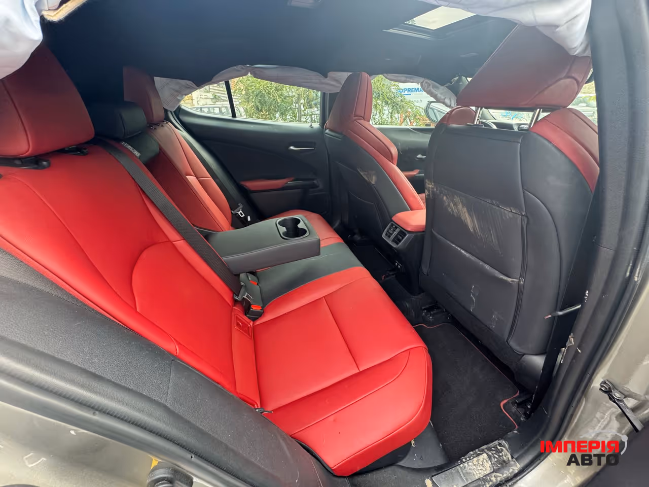 Lexus UX - фото 22