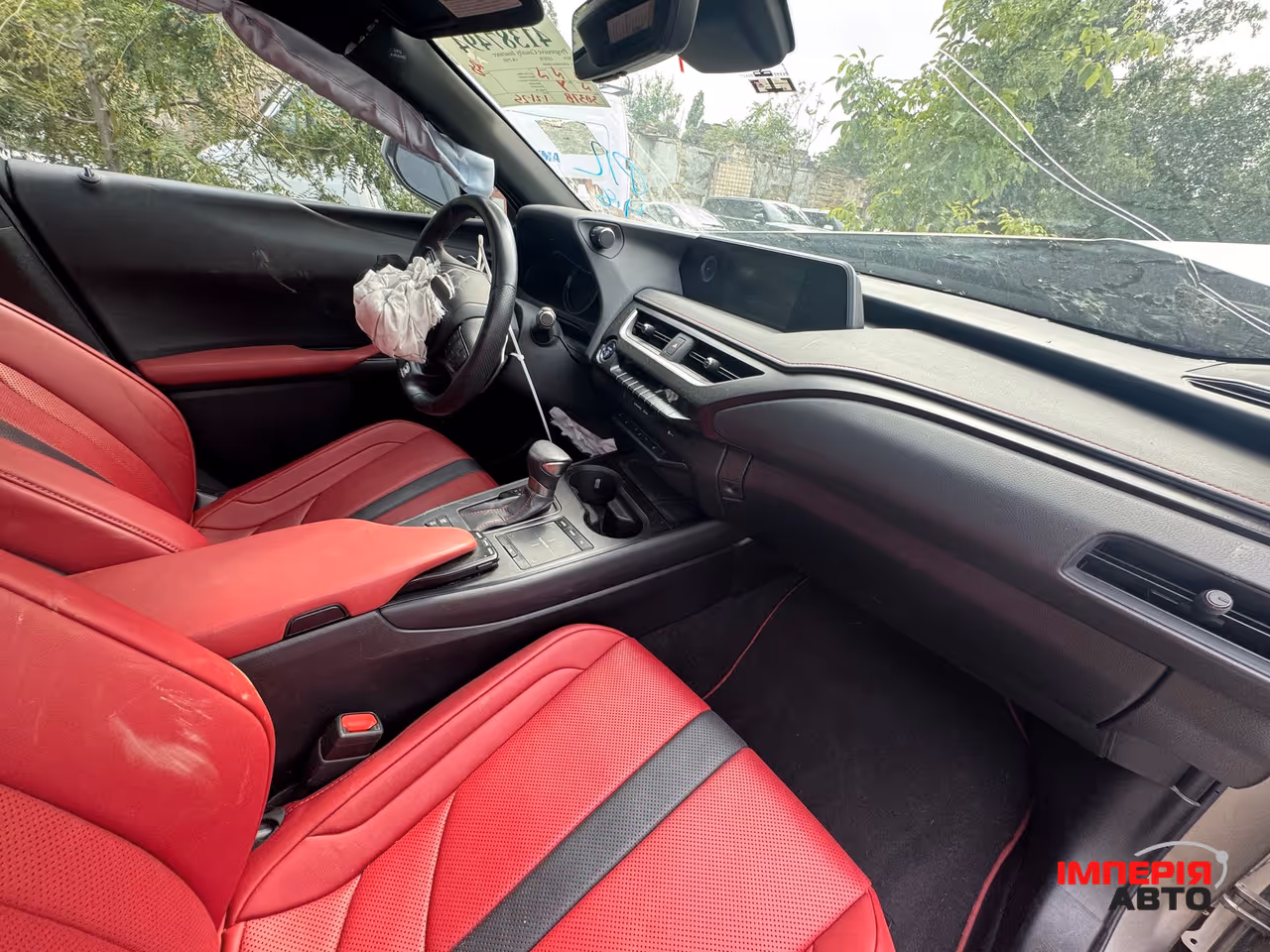 Lexus UX - фото 18