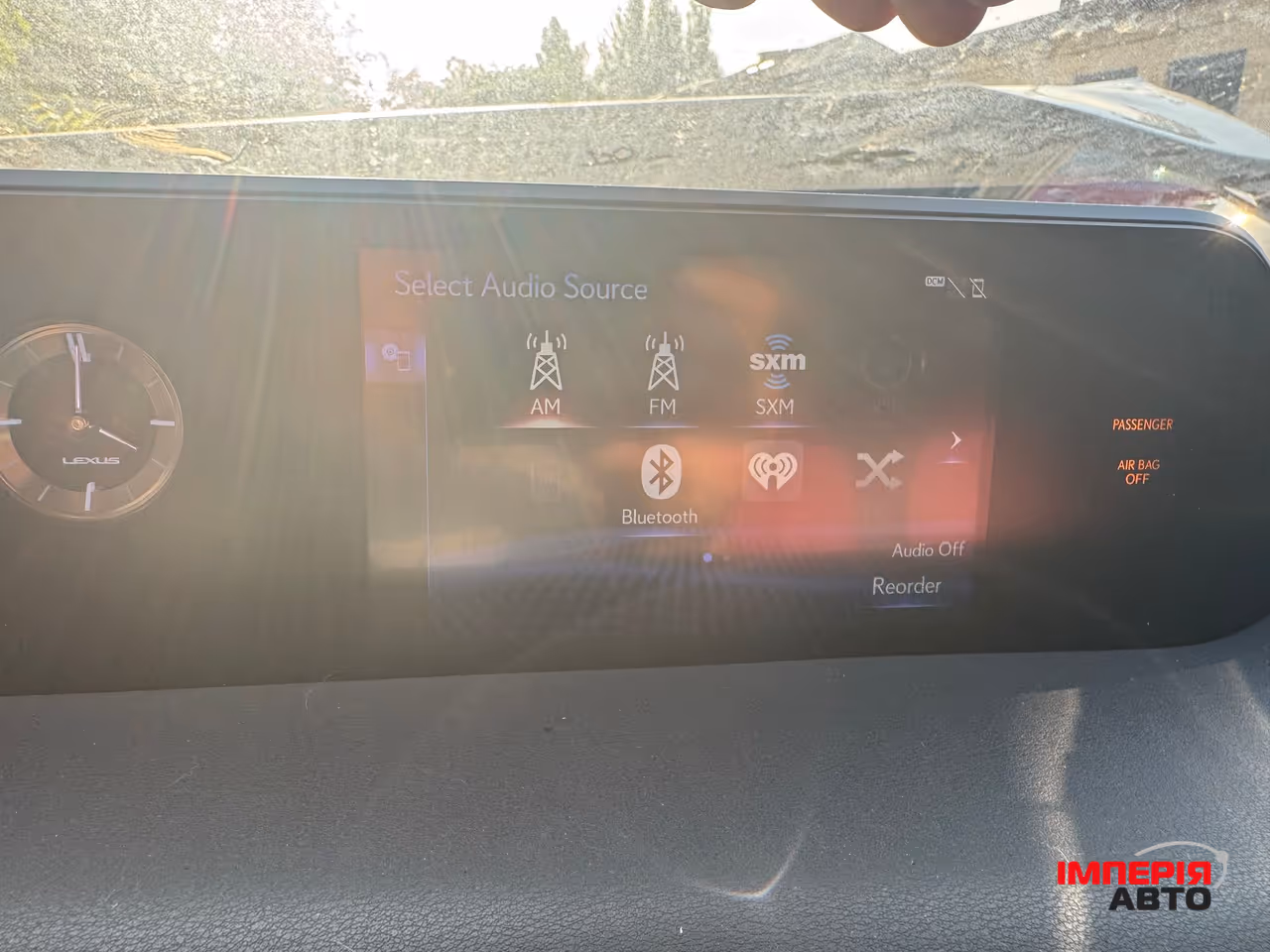 Lexus UX - фото 13