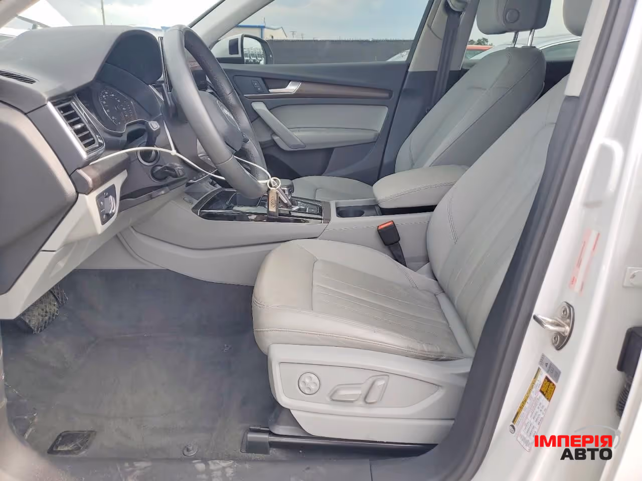 Audi Q5 - фото 8
