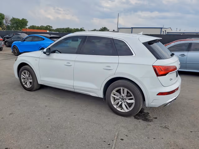 Audi Q5 - фото 3