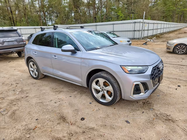 Audi Q5 - фото 3