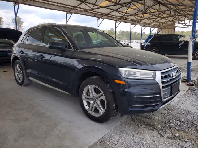 Audi Q5 - фото 2