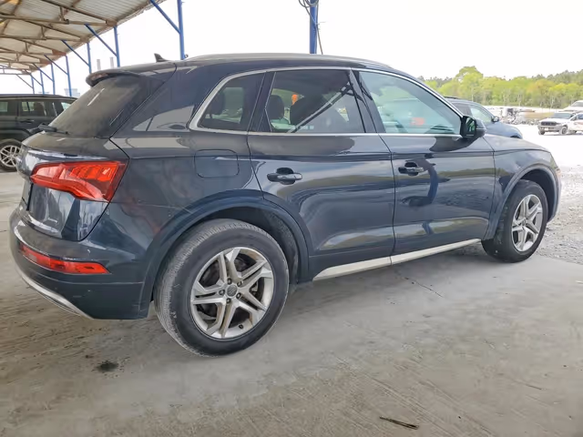Audi Q5 - фото 4