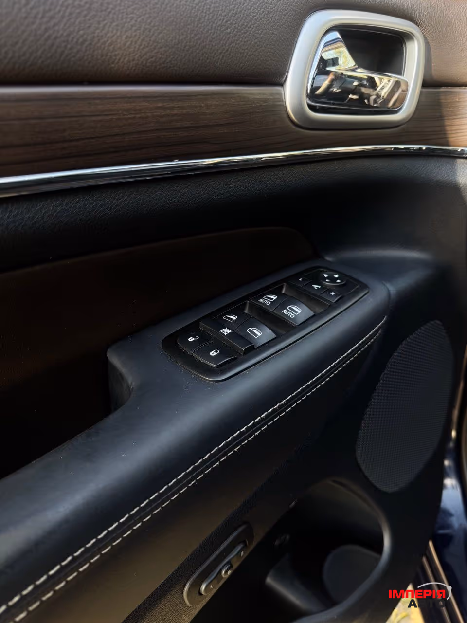 Jeep Grand Cherokee - фото 22