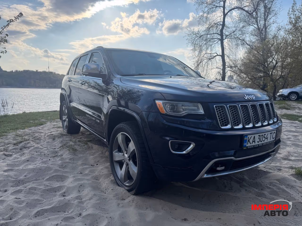 Jeep Grand Cherokee - фото 3