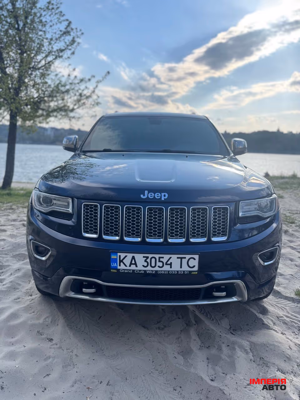 Jeep Grand Cherokee - фото 2