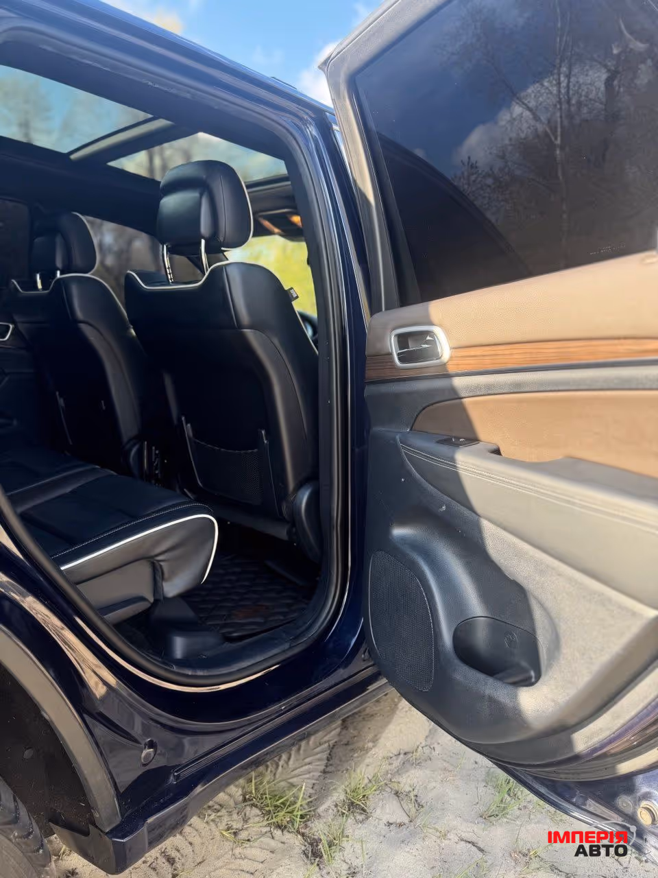 Jeep Grand Cherokee - фото 16