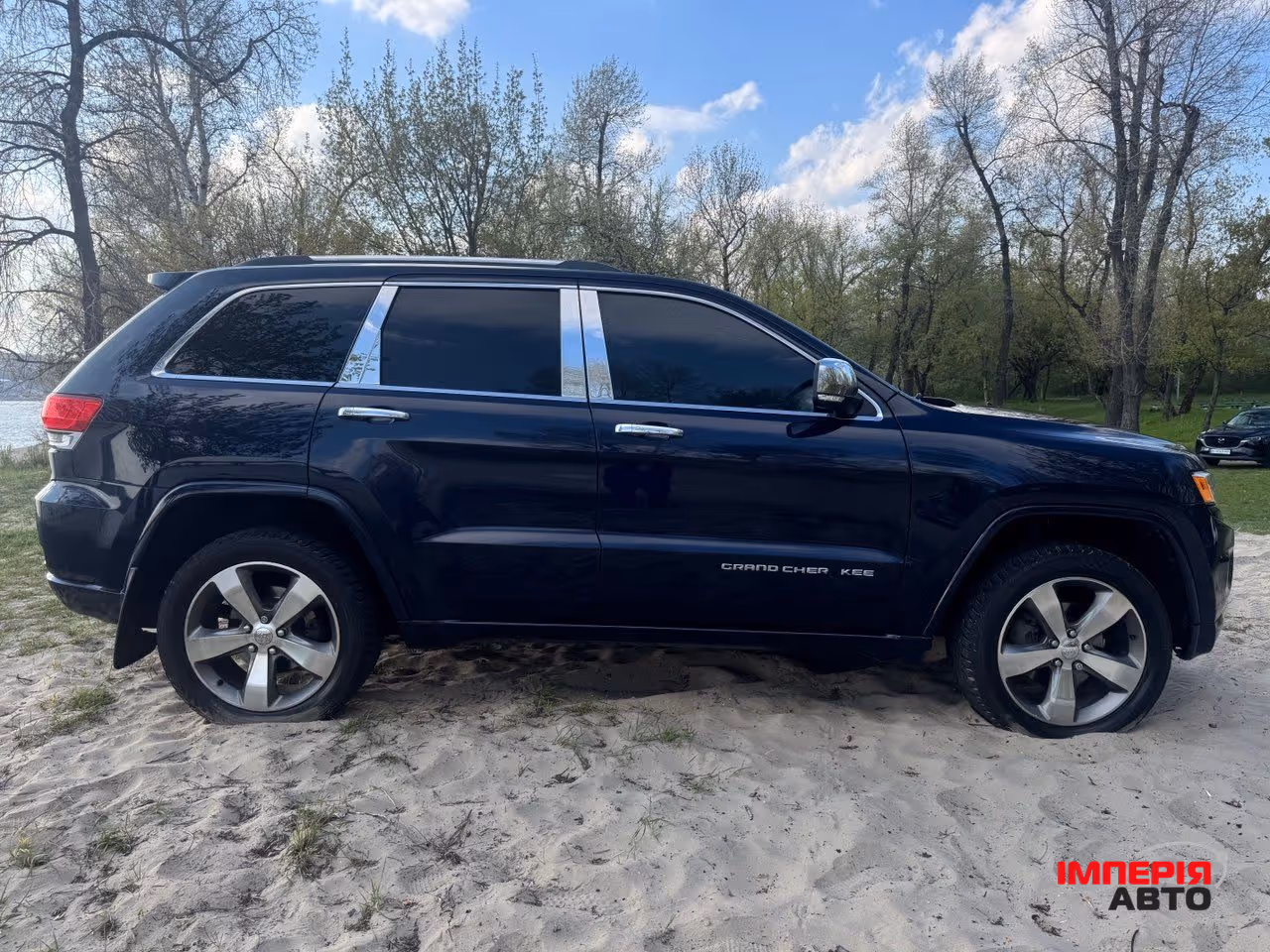 Jeep Grand Cherokee - фото 4