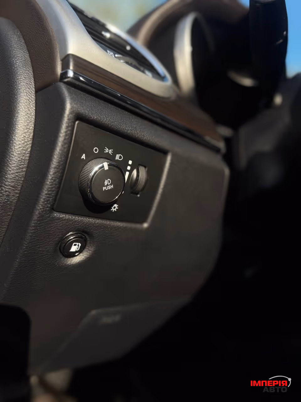 Jeep Grand Cherokee - фото 19