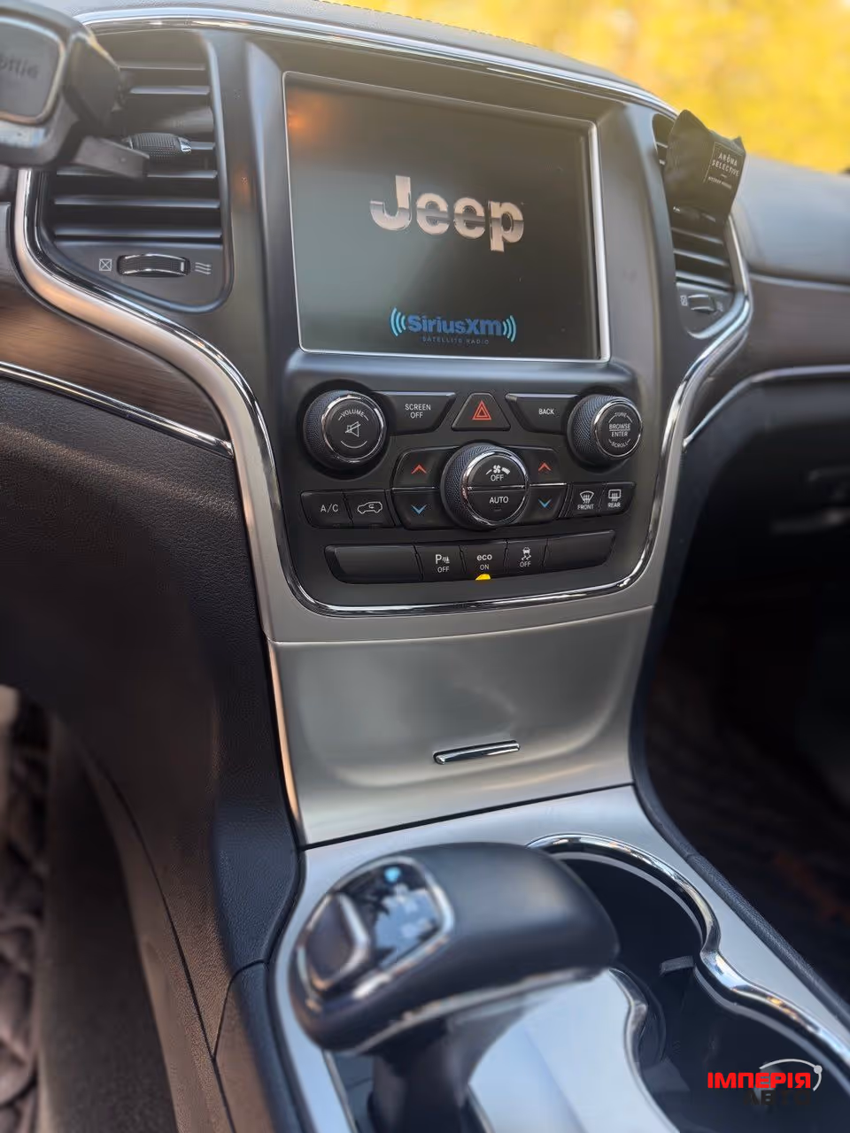 Jeep Grand Cherokee - фото 23