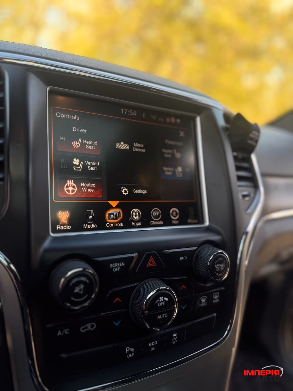 Jeep Grand Cherokee - фото 26
