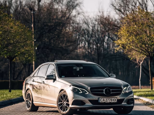 Mercedes-Benz E-Класс - фото 1