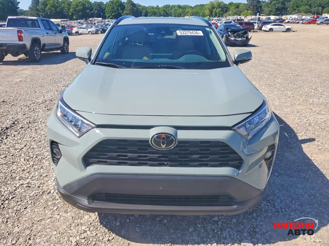 Toyota RAV4 - фото 1