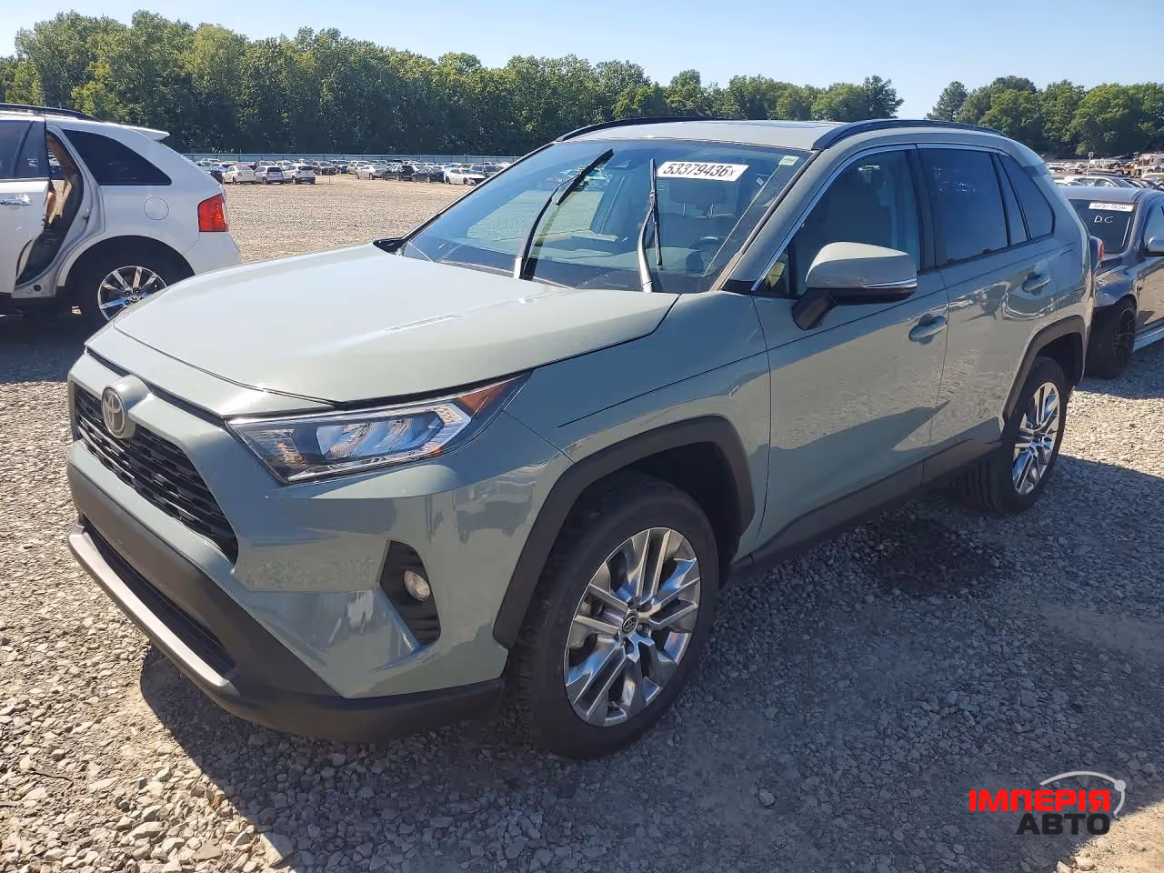 Toyota RAV4 - фото 4