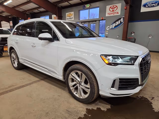 Audi Q7 - фото 2