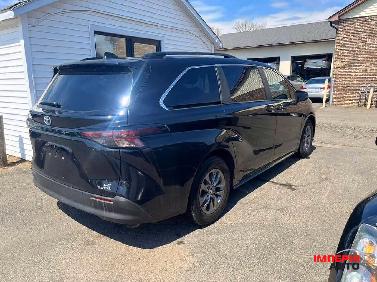 Toyota Sienna - фото 4