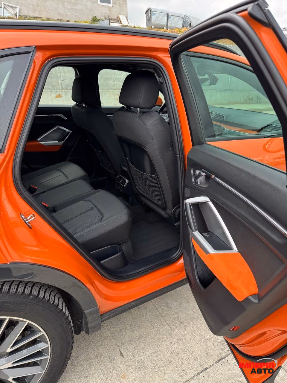 Audi Q3 - фото 10