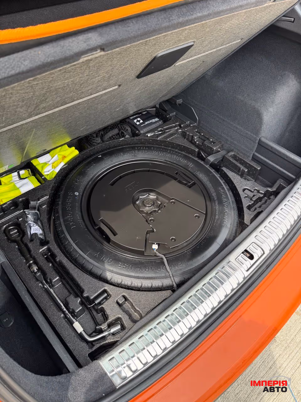 Audi Q3 - фото 20
