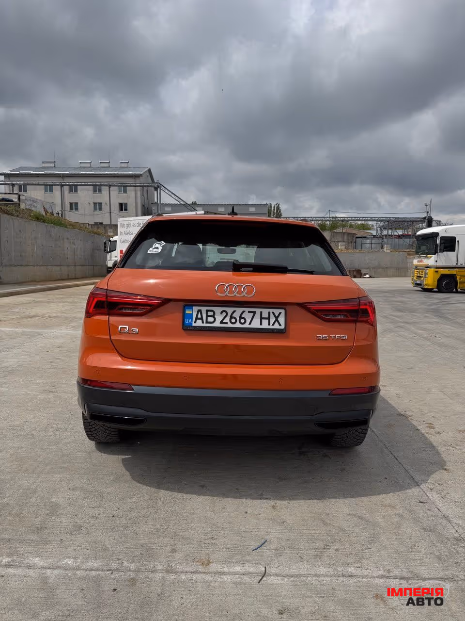 Audi Q3 - фото 6