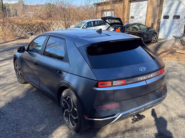 Hyundai IONIQ 5 - фото 3