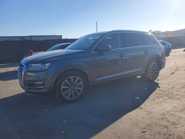 Audi Q7 - фото 3