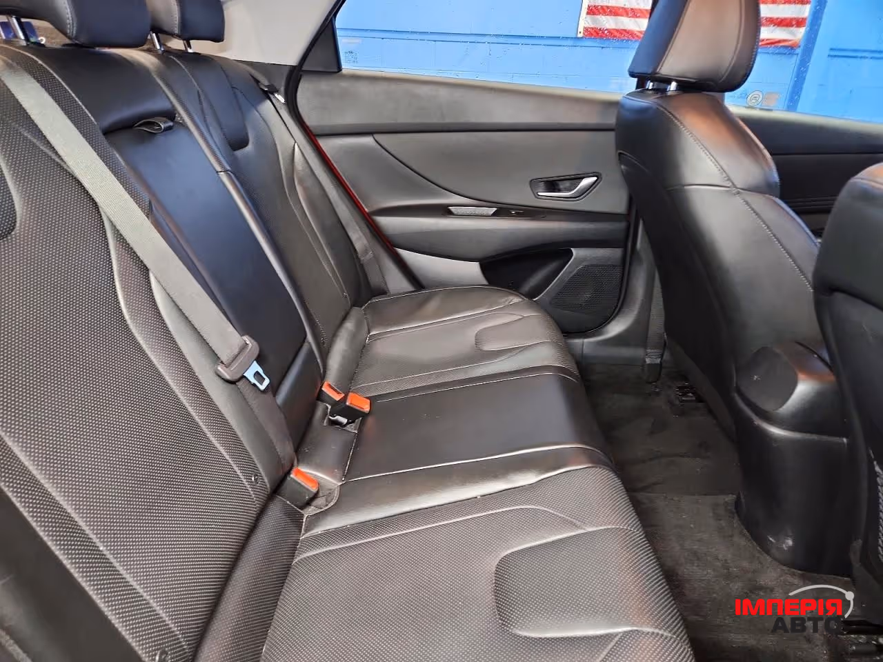 Hyundai Elantra - фото 8