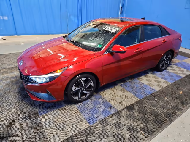 Hyundai Elantra - фото 2
