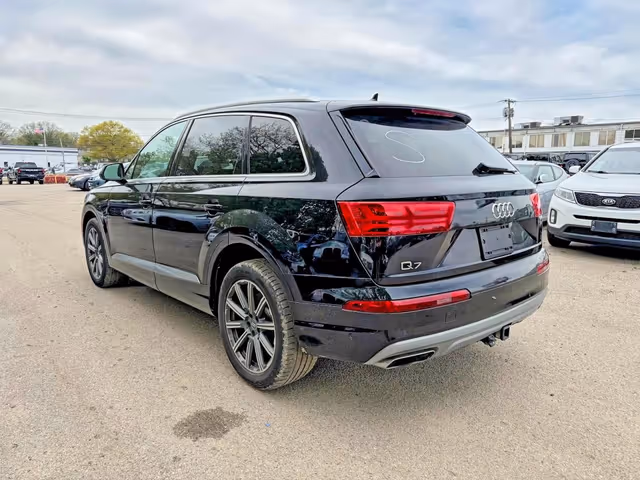 Audi Q7 - фото 4