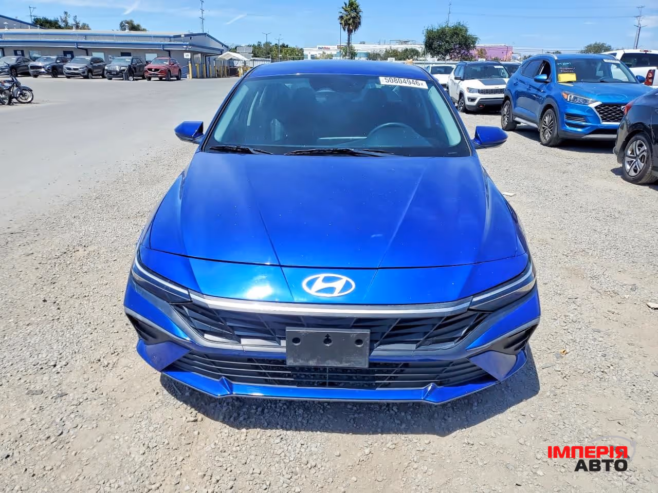 Hyundai Elantra - фото 1