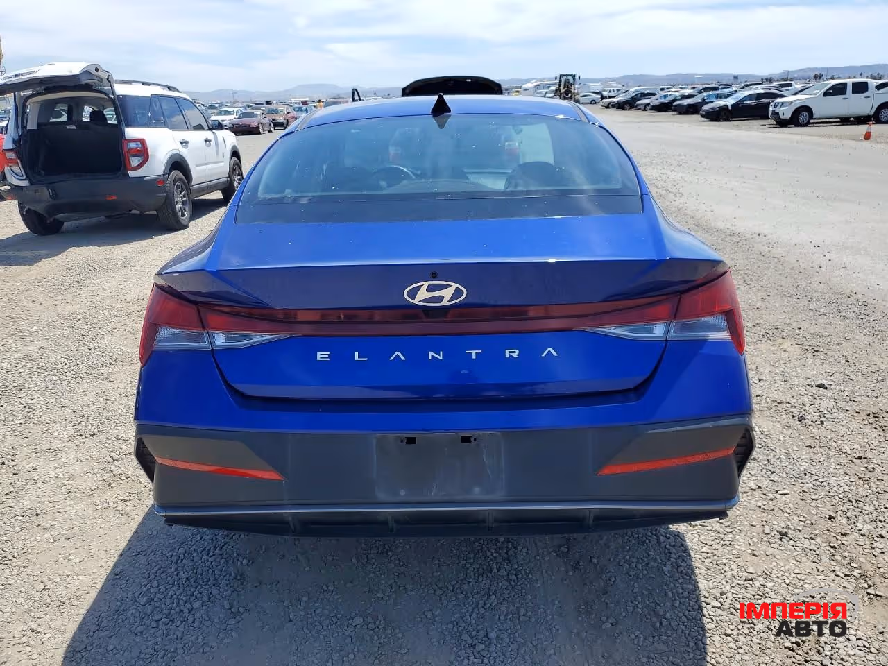 Hyundai Elantra - фото 5