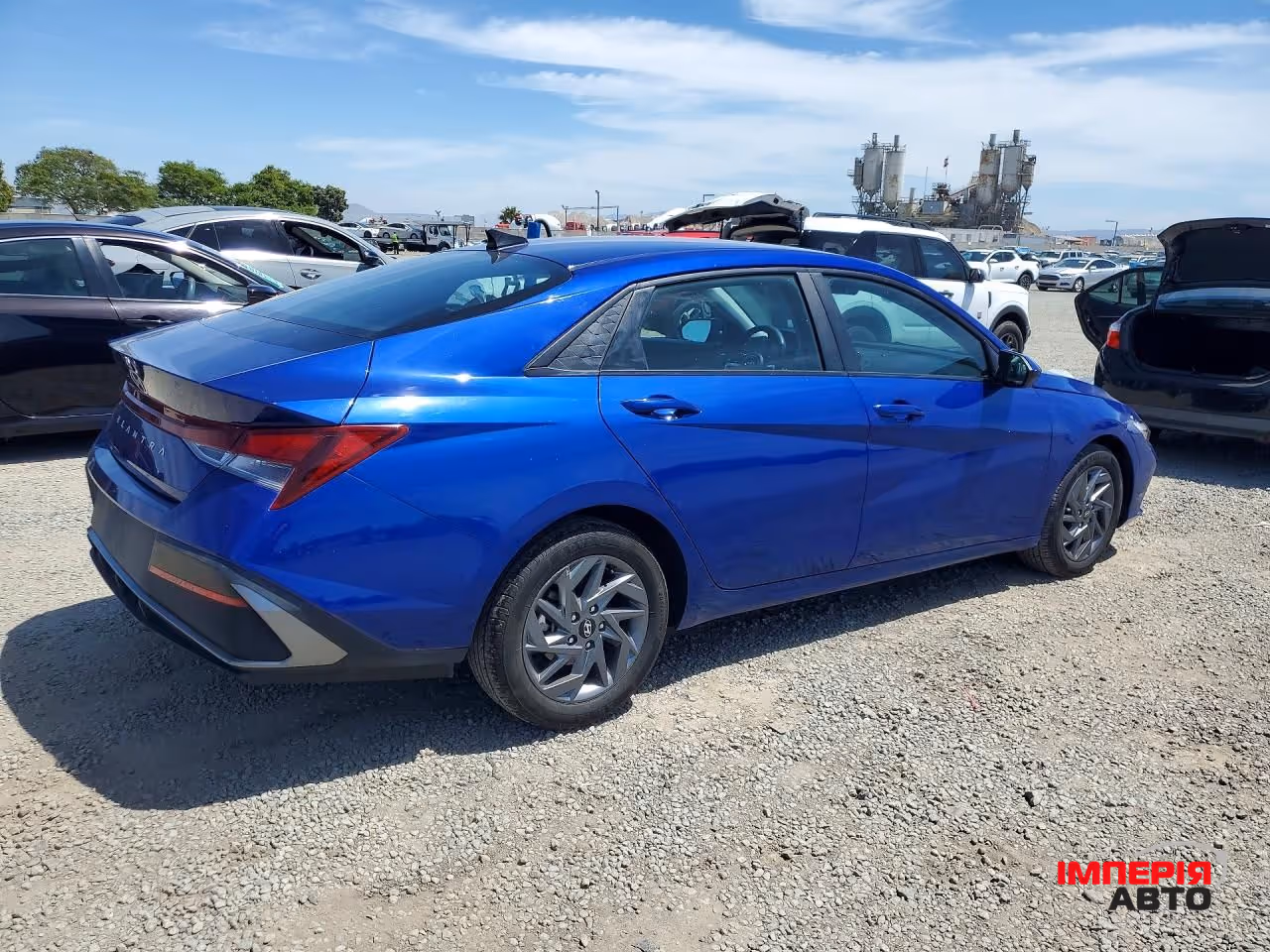 Hyundai Elantra - фото 4