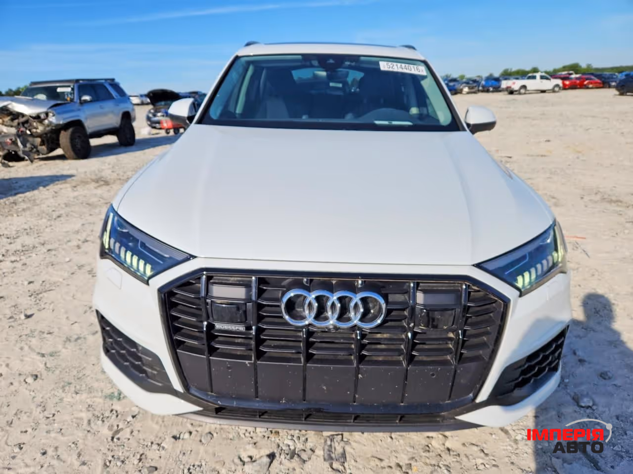 Audi Q7 - фото 1