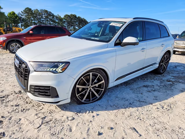 Audi Q7 - фото 2